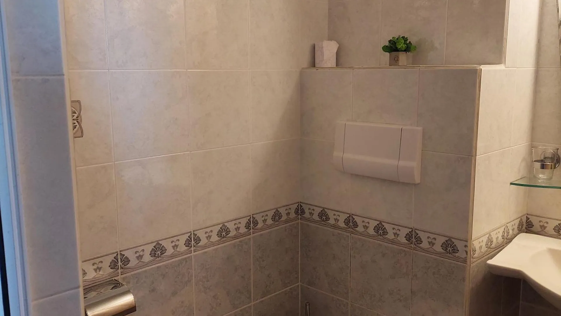 Gardia Hotel Varna 3*,  Bulgaria